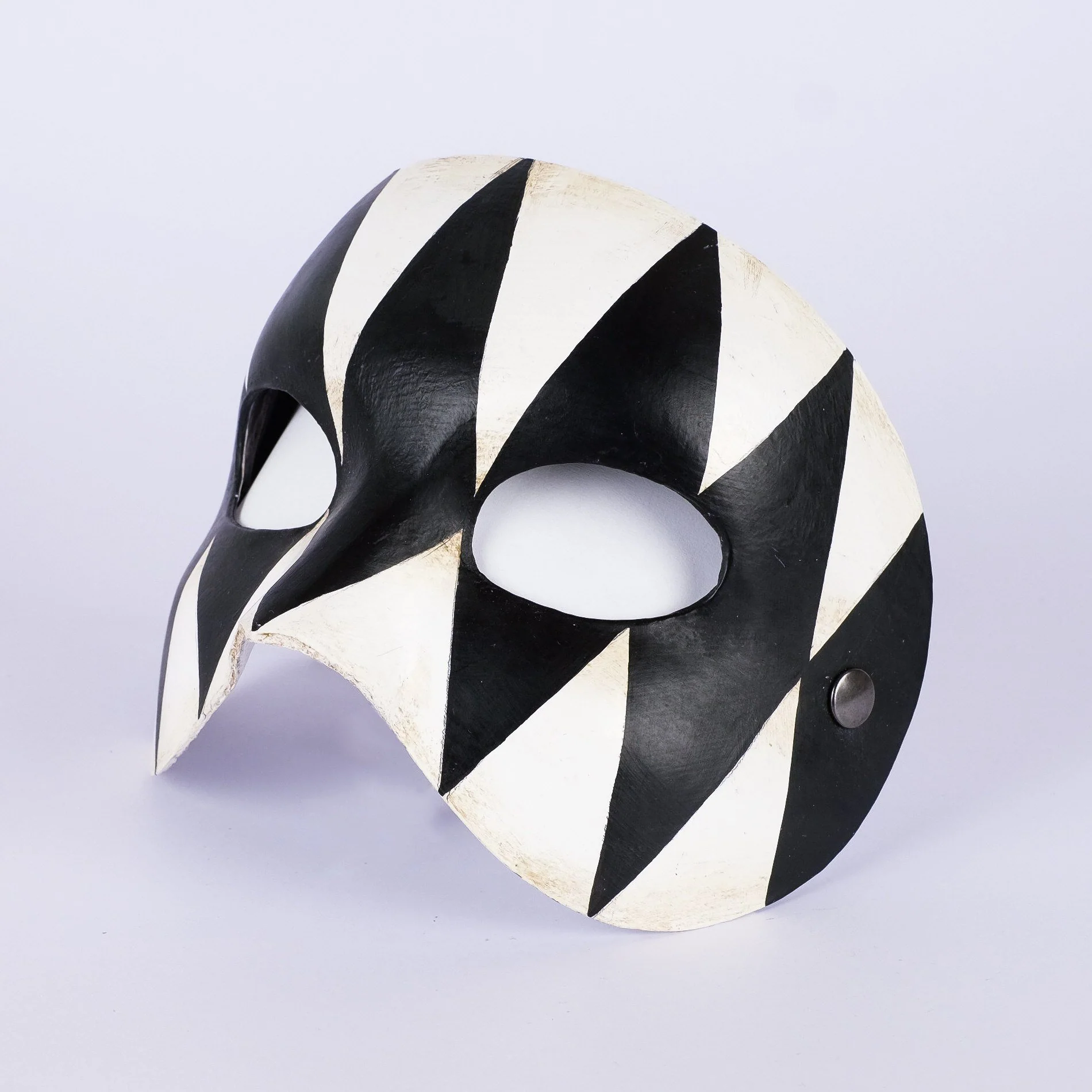 Opera Harlequin Black & White